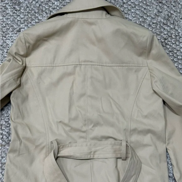 NEW Lacoste Women's Beige light Khaki Short trench coat pea coat . NWT size 38 - Picture 8 of 9